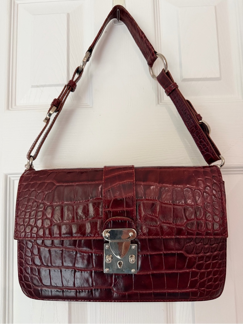 Perlina Croc-Embossed Burgundy Satchel with Silver Lock, Handmade in Italy